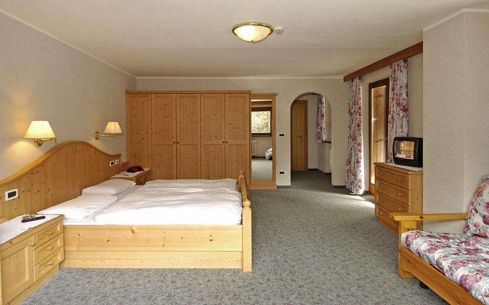 Hotel Monte Paraccia 圣维吉利奥 外观 照片