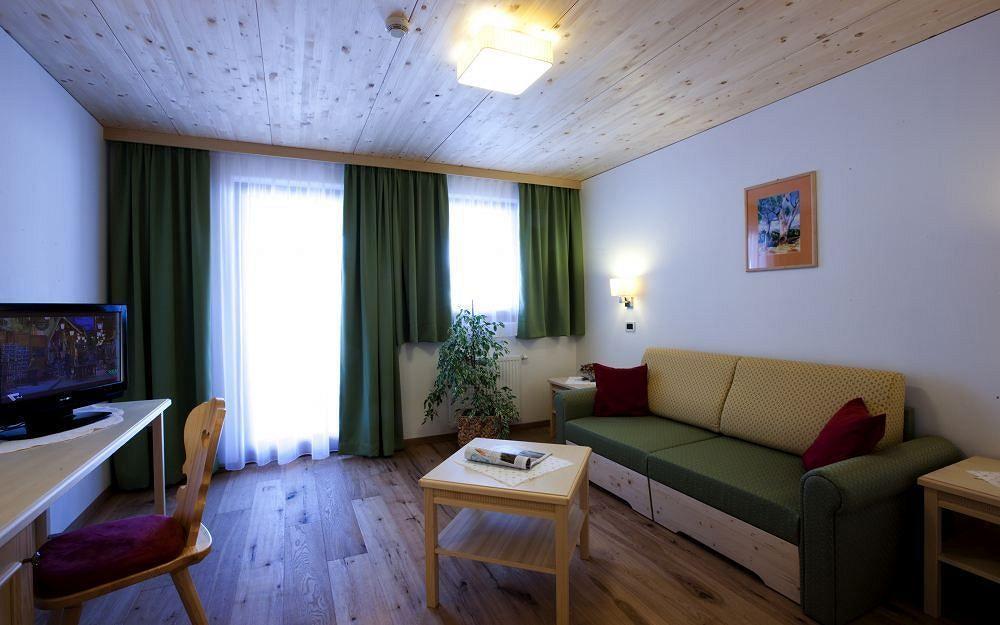 Hotel Monte Paraccia 圣维吉利奥 外观 照片