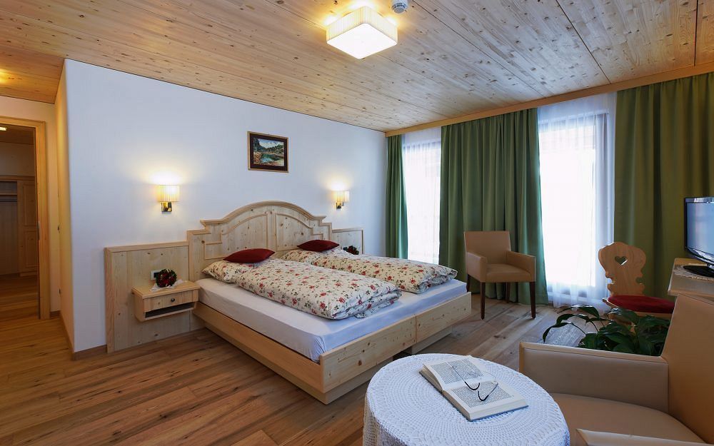 Hotel Monte Paraccia 圣维吉利奥 外观 照片
